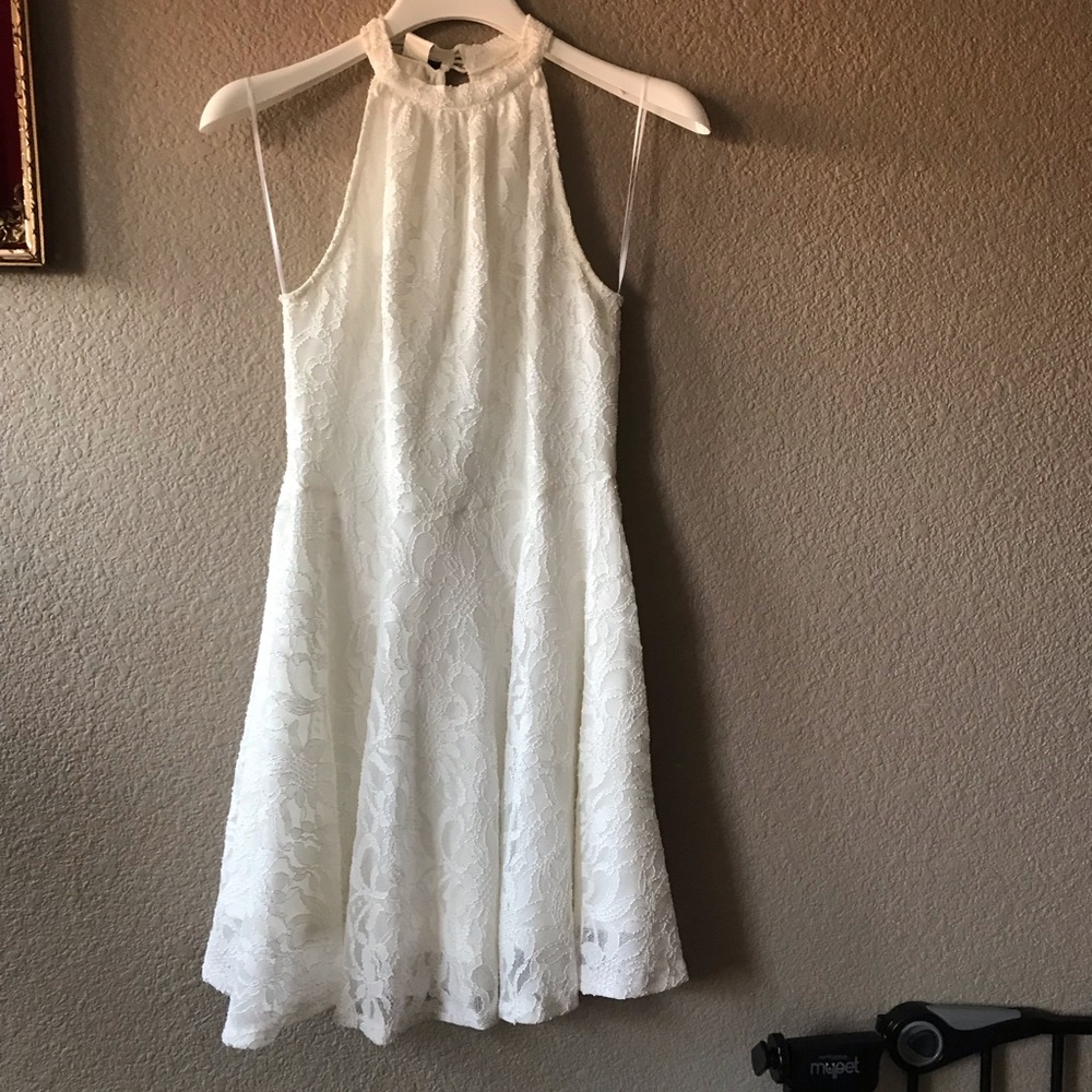 While lace dress